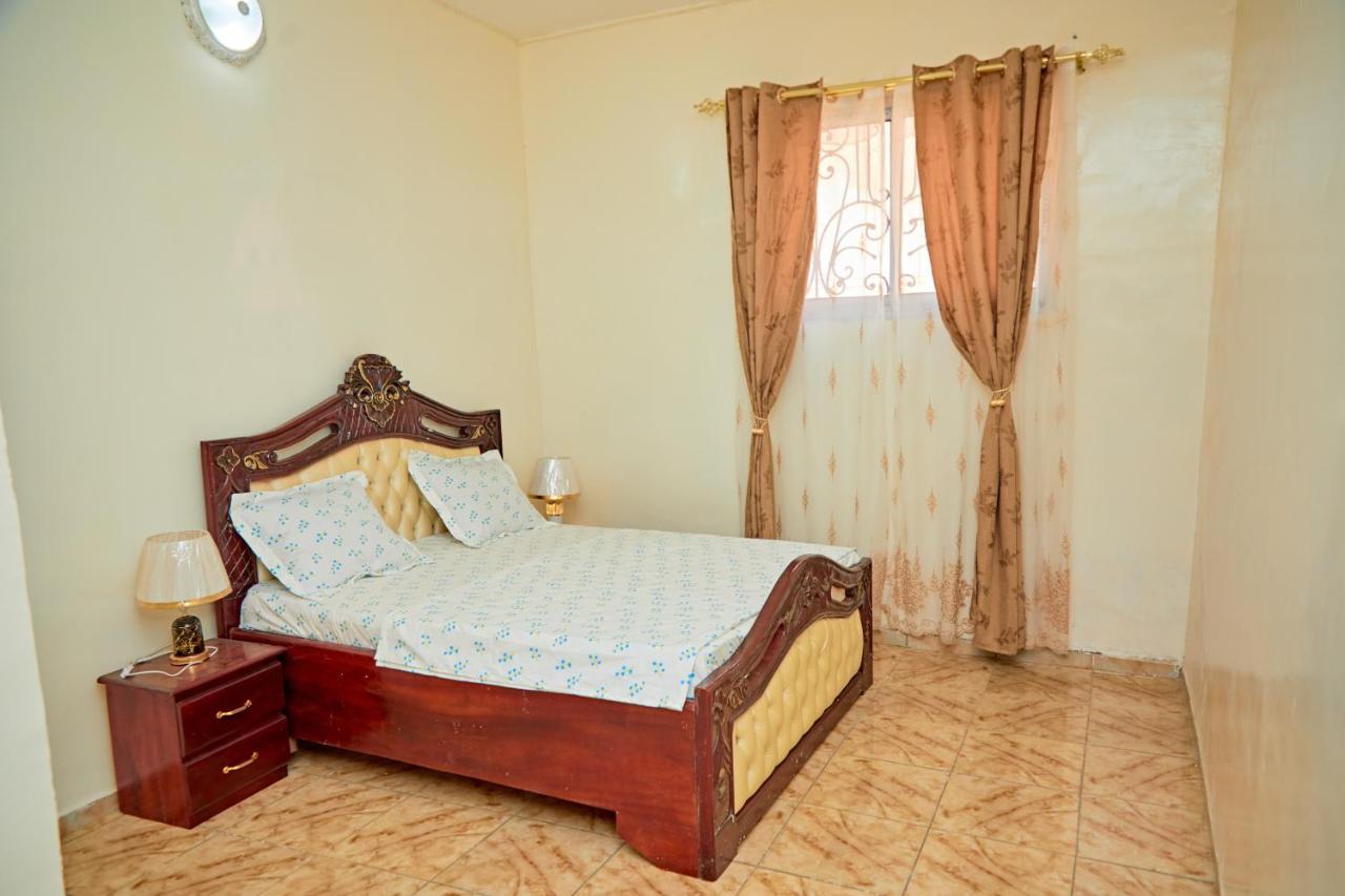 Appartement Avec Vue Panoramique Two Or Three Rooms Yaoundé Екстериор снимка