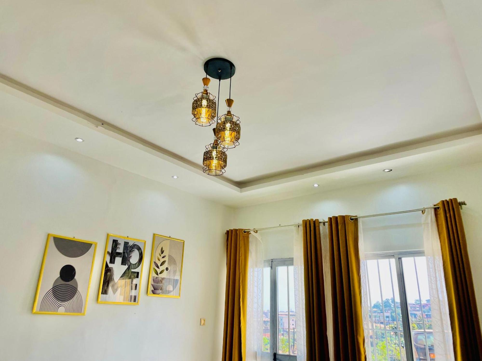 Appartement Avec Vue Panoramique Two Or Three Rooms Yaoundé Екстериор снимка